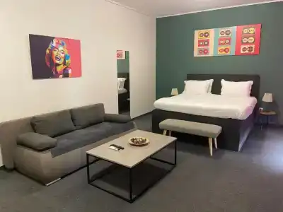 Connect Suites - 31