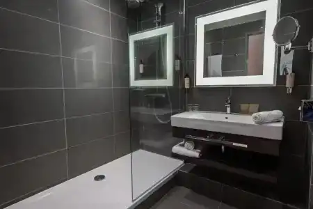 Mercure Clermont Ferrand centre Jaude - 76