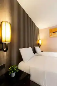 Pietra Bangkok - 26