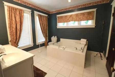 Inn at 835 Boutique - 86