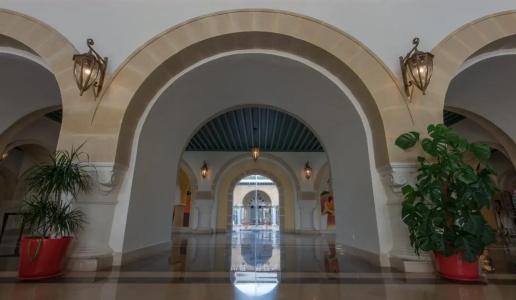 Regency & Spa - 13
