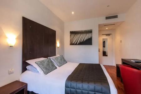 Hôtel Jeanne d'Arc - 49