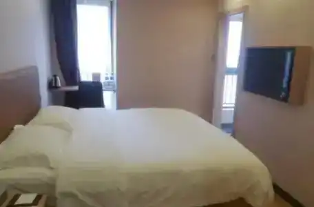 GreenTree Inn Chengdu high-tech Development West Zone Shidai Tian Street Express - 35