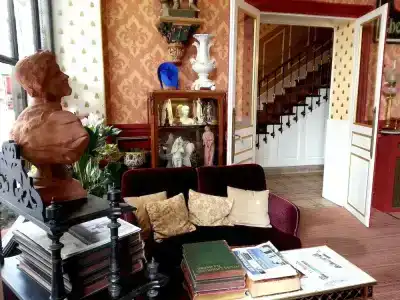Hôtel de l'Abeille - 13