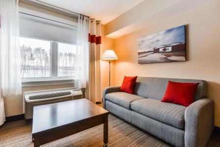Four Points by Sheraton - 4