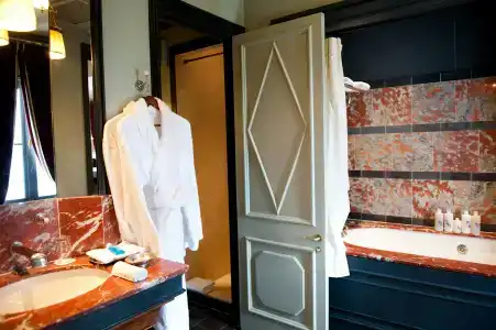 L'Hôtel - 28
