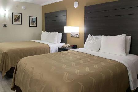 Quality Inn - Hwy 76 Central - 3