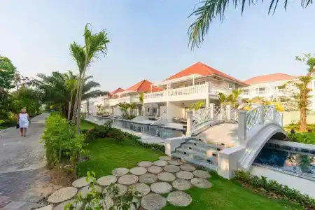 Mercury Phu Quoc Resort & Villas - 1
