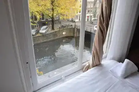Amsterdam Inn - 37