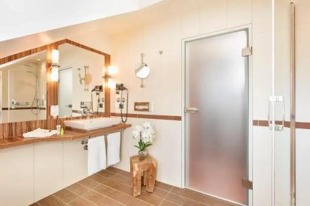 Best Western Hohenzollern - 54