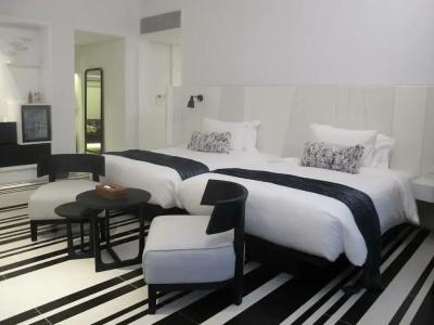 Veranda Pool Suite - 99