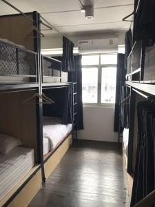 White Wall Poshtel - 40