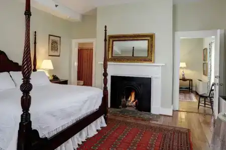 200 South Street Inn - 77