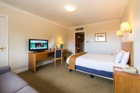 Holiday Inn Edinburgh Zoo, An Ihg - 4