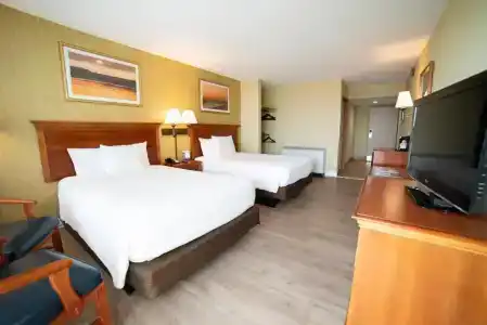 Holiday Inn Express & Suites Virginia Beach Oceanfront, An Ihg - 22