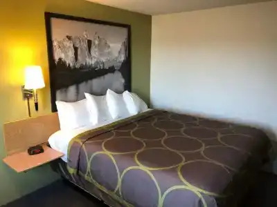 Super 8 by Wyndham - 14