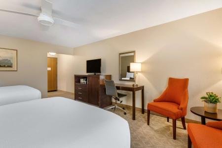 Best Western Plus Inn - 4