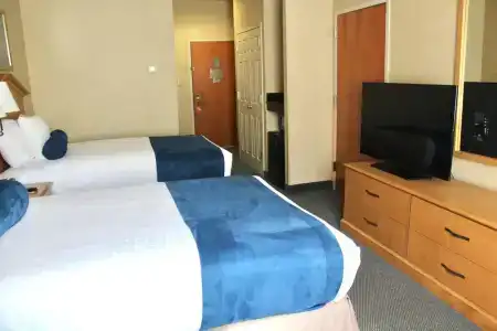 Marco LaGuardia & Suites - 4