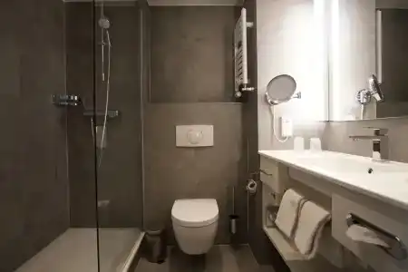 Courtyard by Marriott Hannover Maschsee - 43