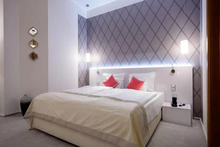 Karoly Corner Residences - 144