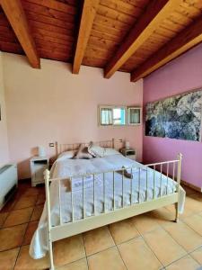 Insolent Inn - 34