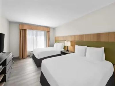 Country Inn & Suites by Radisson, West, KS - 73
