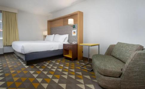 Holiday Inn, An Ihg - 55