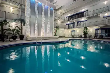 Quality Inn - Hwy 76 Central - 11