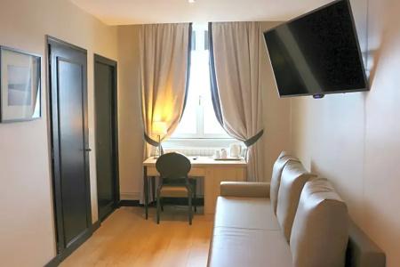 Best Western Le Cheval Blanc -Centre- Vieux Port - 36