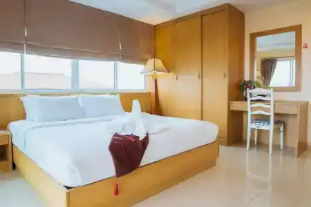 Metro Point Bangkok - 44