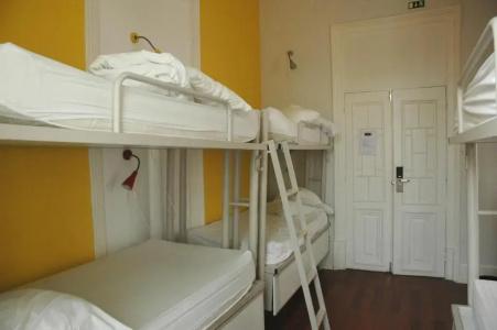 SafeStay - 31
