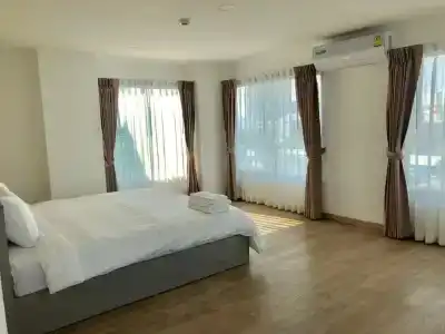 The Lux Ladprao 10 - 6