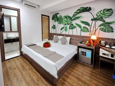 Mega Light - Managed By Rhm Group - 9