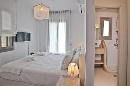 White Tinos Luxury Suites - 60