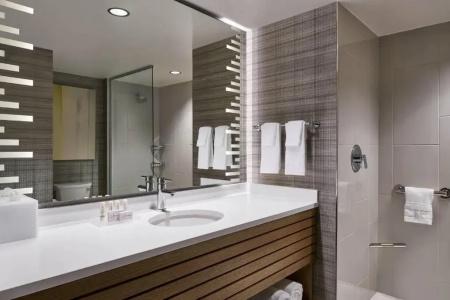 Courtyard by Marriott Washington Downtown/Convention Center - 33