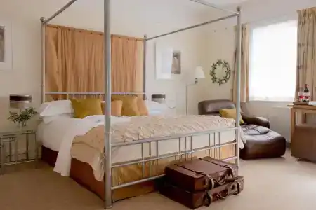 The Claremont - 38