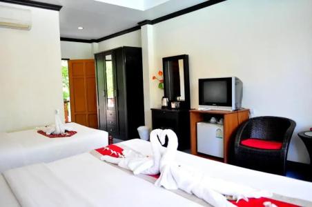 Lanta Seafront Resort - 63