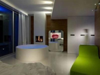 i-Suite - 6