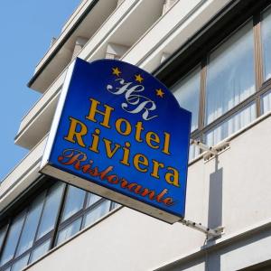 Riviera - 44