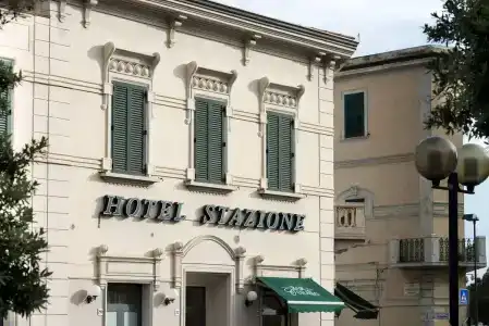 Stazione - 6