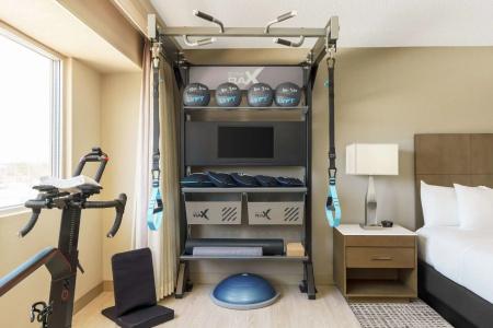 DoubleTree by Hilton Orlando Airport - 3
