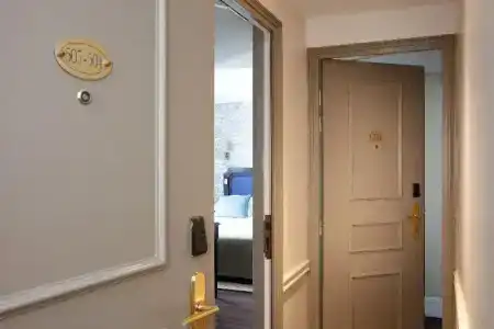 Serotel Lutèce - 69