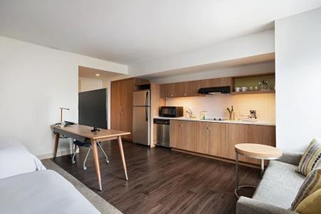 Element Austin Downtown - 60