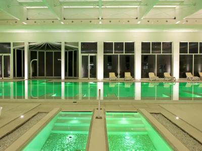 Universal Terme - 11