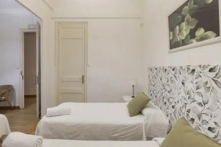 Ally's Bed&Breakfast, - 32