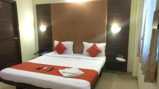Bhammar's Inn - a Pure Veg - 82