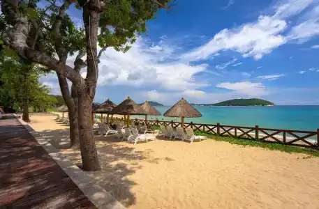 Ocean View Resort Yalong Bay - 24