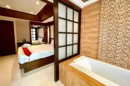 Rayaburi, Patong - 31