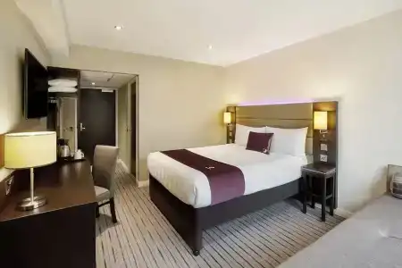 Premier Inn Tower Bridge - 38