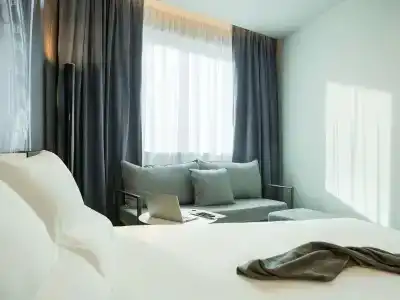 Novotel Paris 20 Belleville - 15